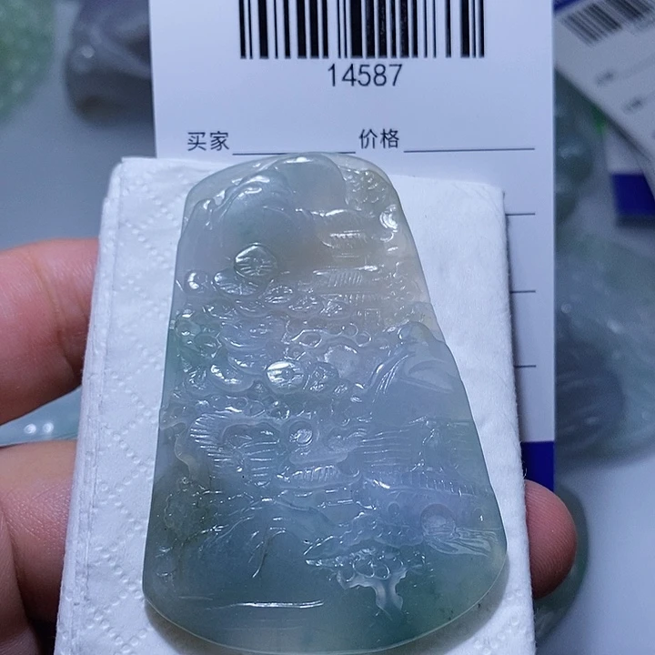 翡翠未镶嵌颈饰天光墟翡翠市场现金代购