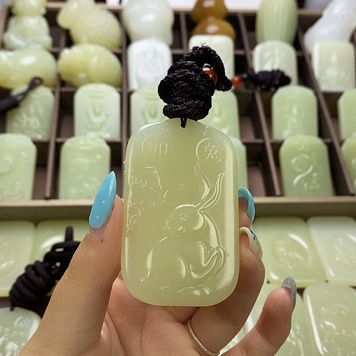 昆仑石双面守护兔