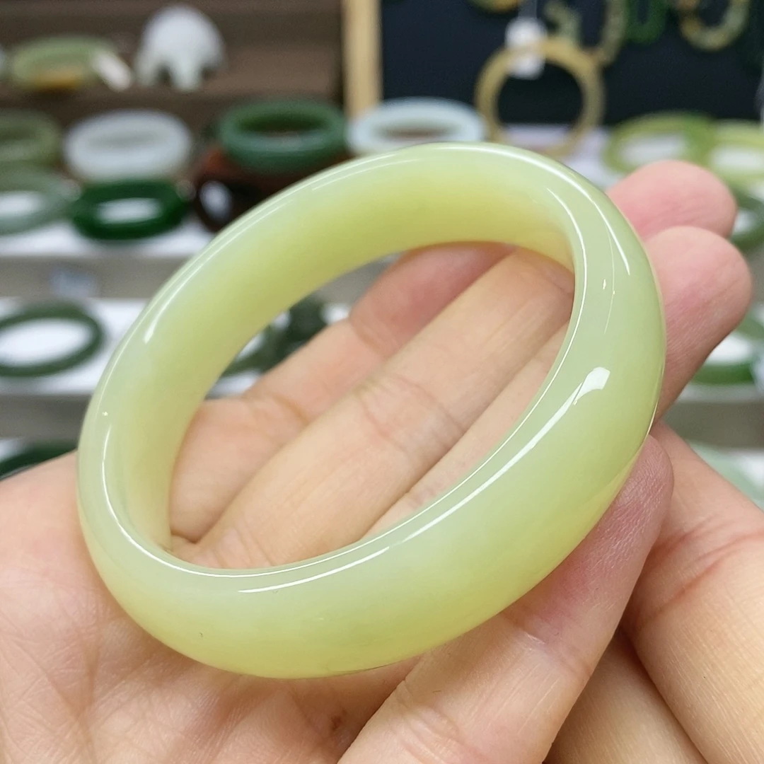 【闪购商品】和田玉手镯未镶嵌