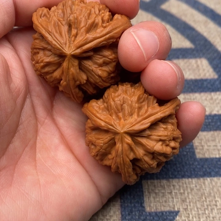 吊坠文玩核桃ᕙ****ᕗ核桃