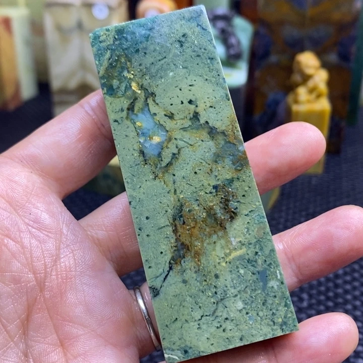 广东石闲***舞青田石印章石