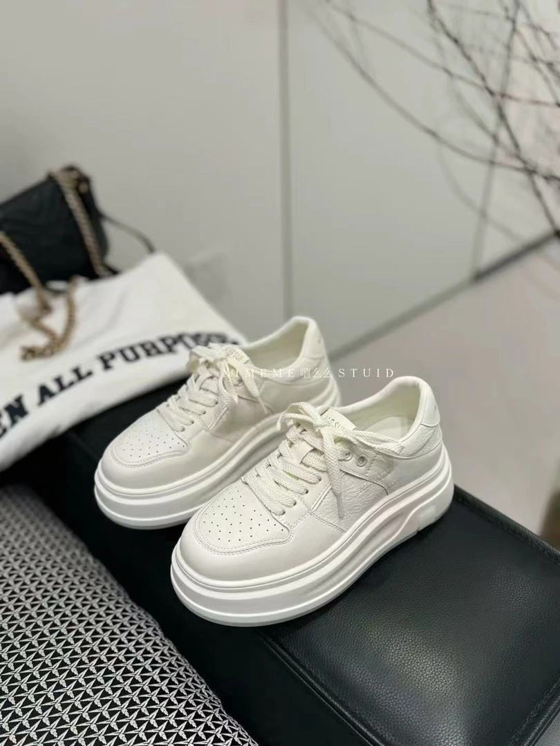 8808真皮厚底小白鞋女新款百搭休闲吸膜底板鞋轻便学生松糕鞋