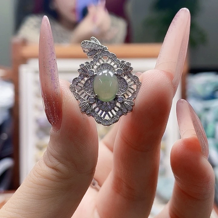 翡翠未镶嵌颈饰天然翡翠Ａ货