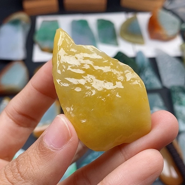 阿***姐定制翡翠未镶嵌翡翠