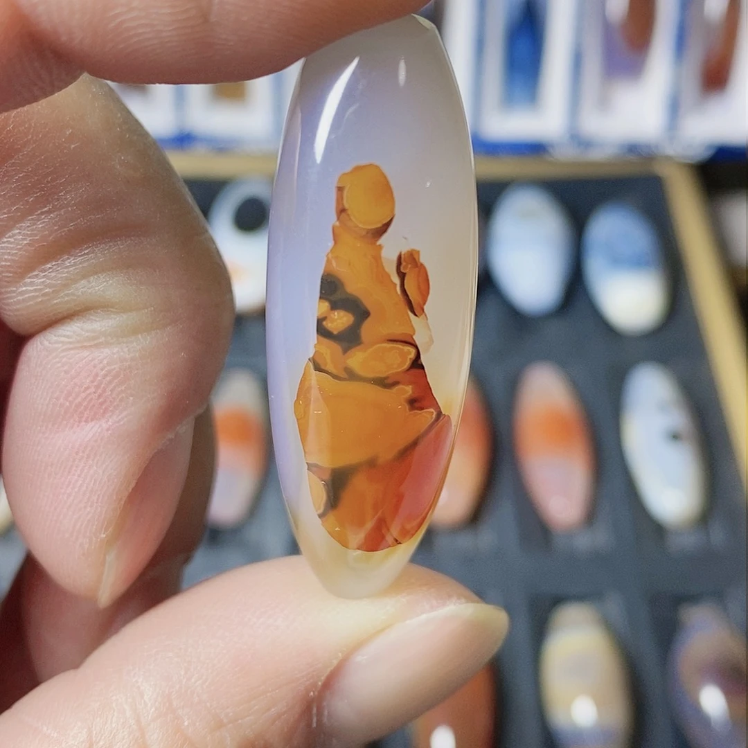 玛瑙/玉髓颈饰未镶嵌