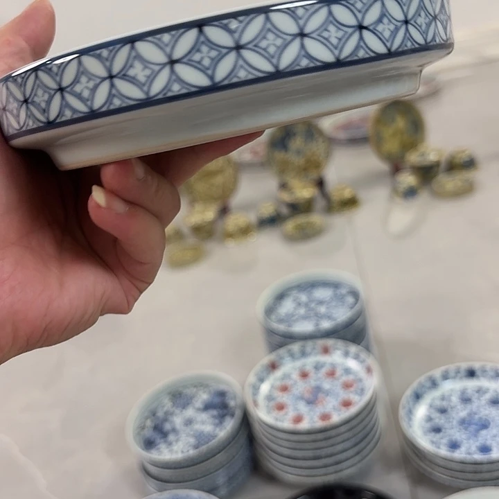 瓷片青花狮大胡乘景德镇