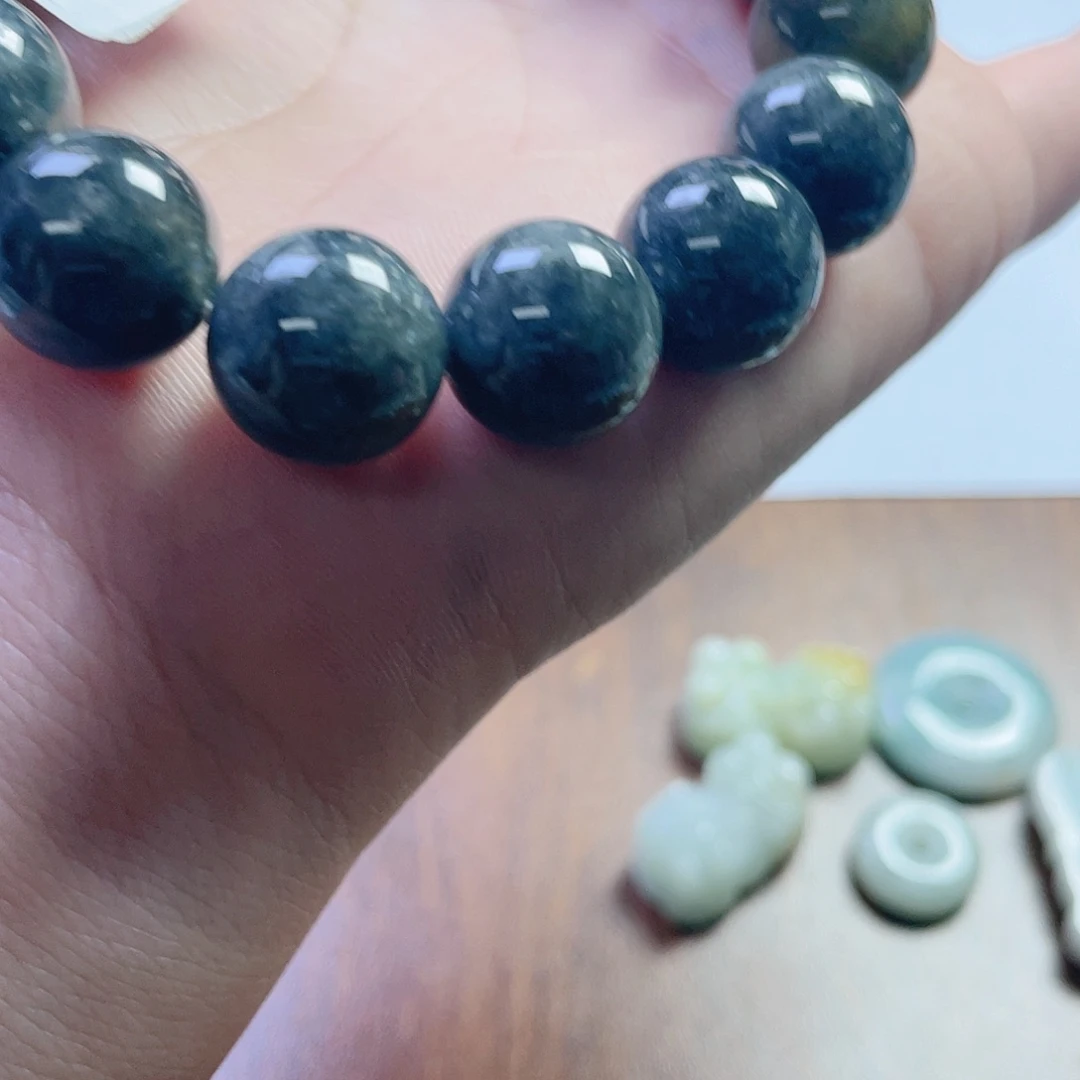 翡翠未镶嵌颈饰珠串