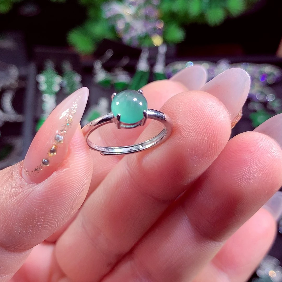 颈饰未镶嵌翡翠天然