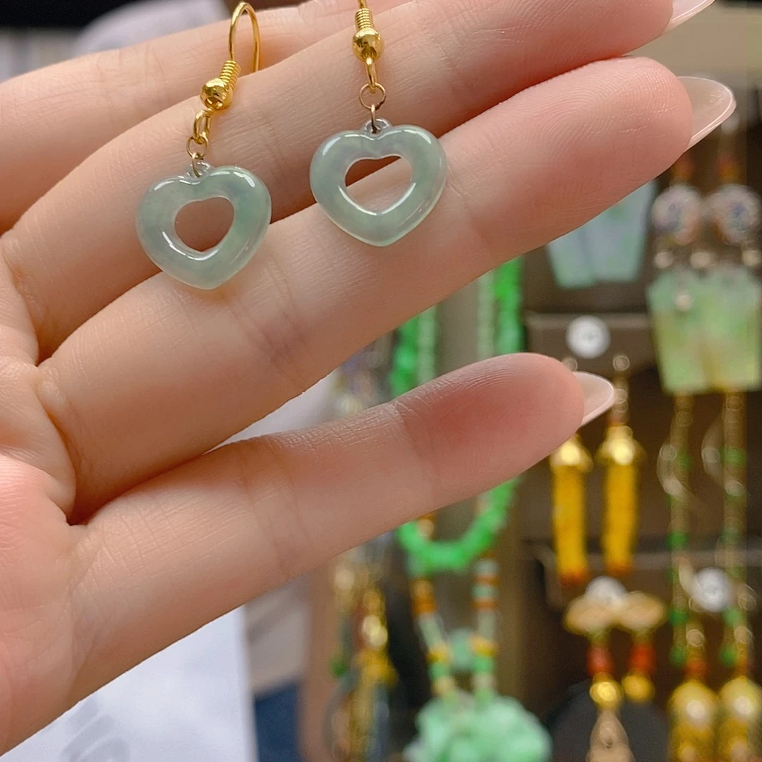 未镶嵌翡翠耳饰翡翠