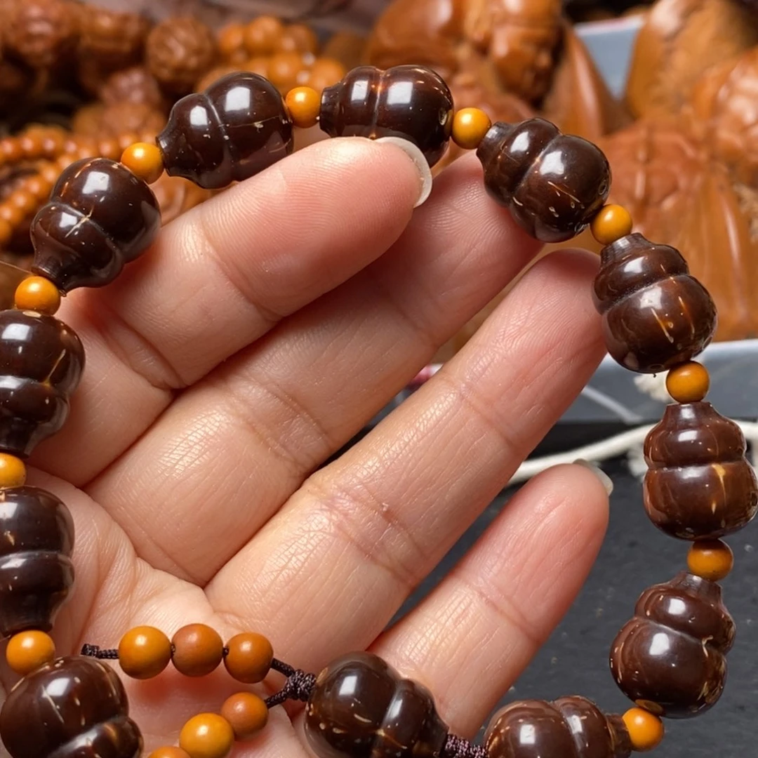 吊坠猴头核桃紫金