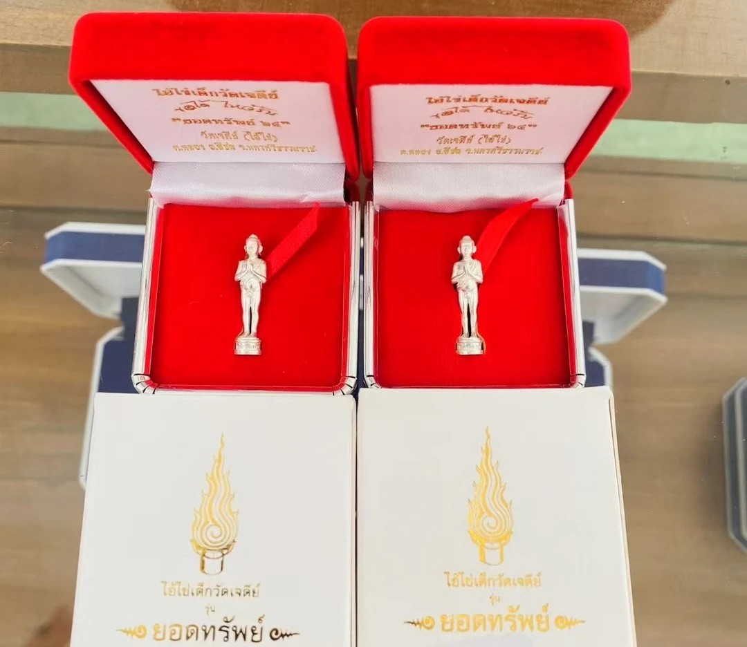 Y-爱凯所盼皆所愿精致摆件