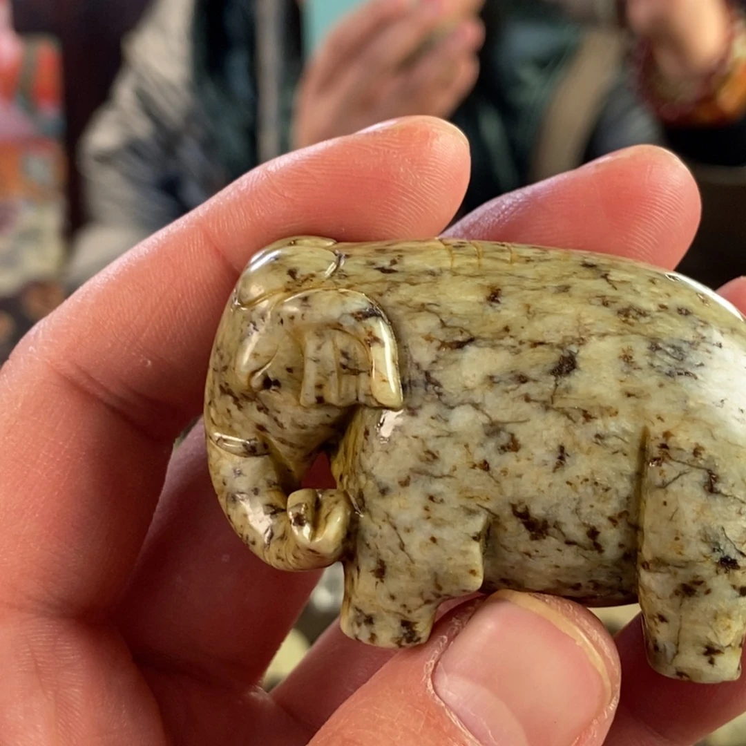 和田玉挂件未镶嵌一****猫