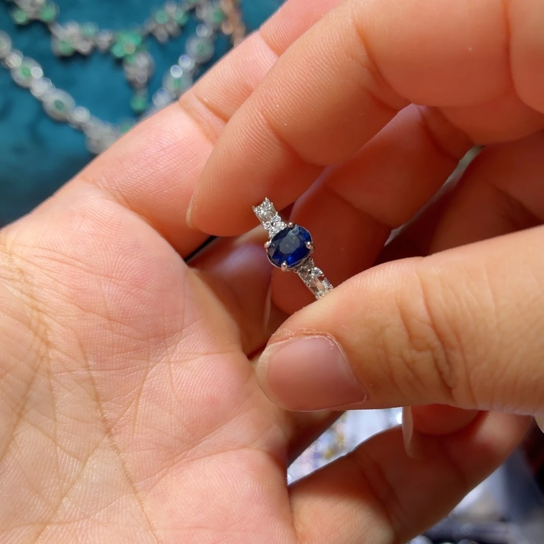 银S925镶嵌戒指蓝宝石