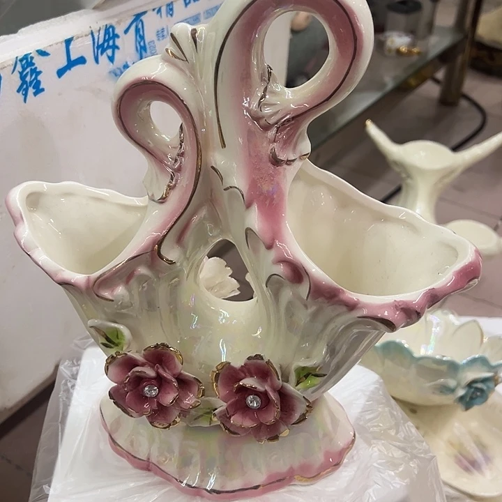 瓷片瑕。。。，，。。。。。。。。。。