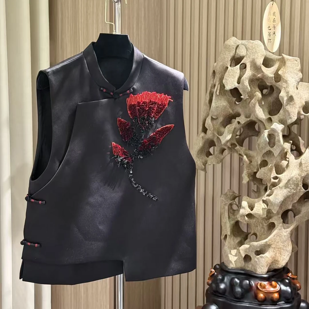 H新中式国风草木花法绣无袖马甲