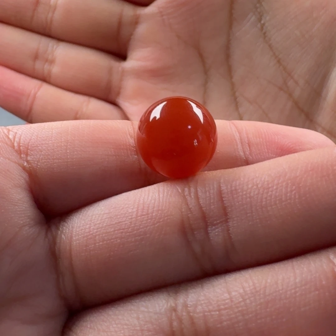 南红玛瑙未镶嵌圆珠13.8mm
