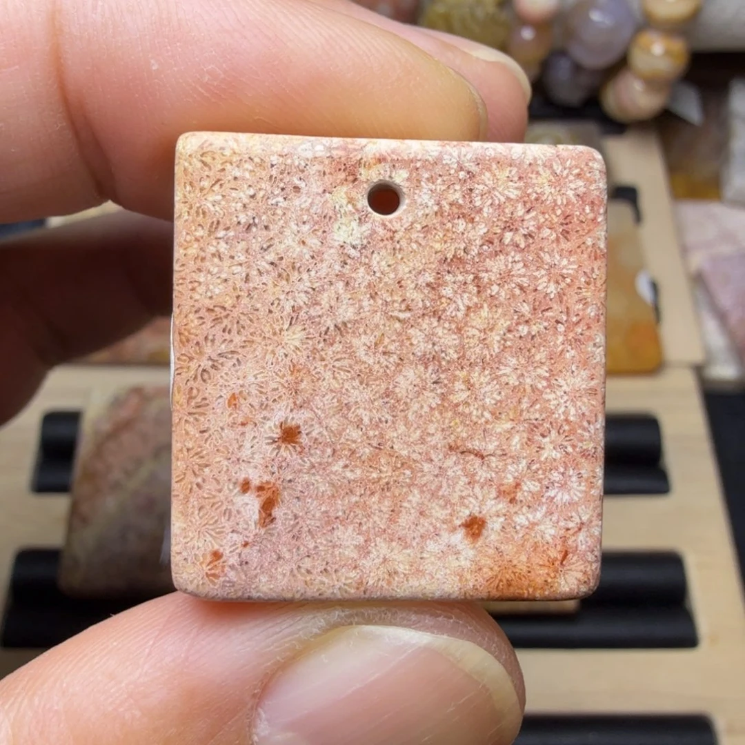 硅化玉未镶嵌纯天然色有机玉石保真色瑕疵特价不退换