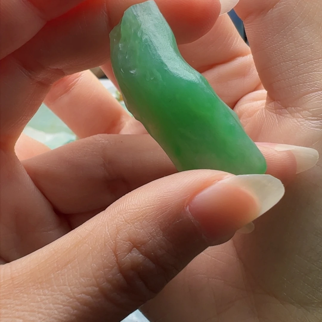 未镶嵌定制翡翠不包工