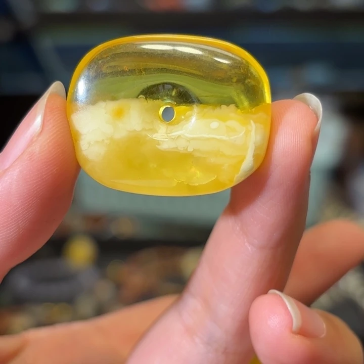 蜜蜡未镶嵌颈饰蜜蜡