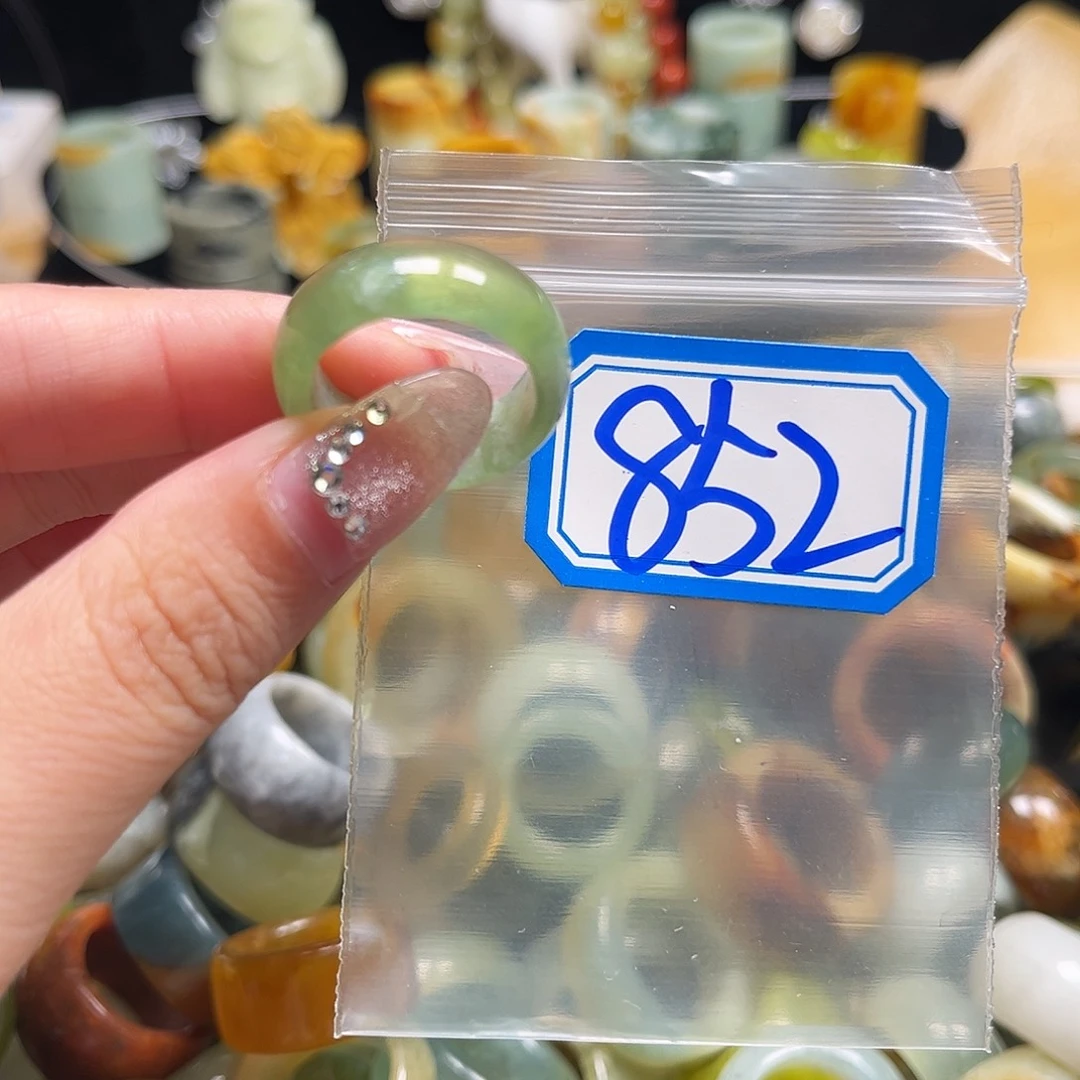 Y****蛇纹石玉未镶嵌珠宝奇石