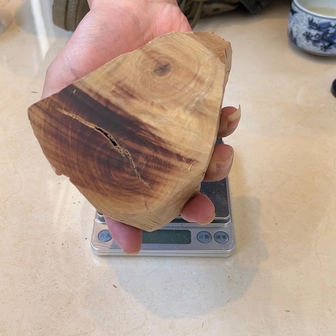 檀香木其他流**?老山香枯枝