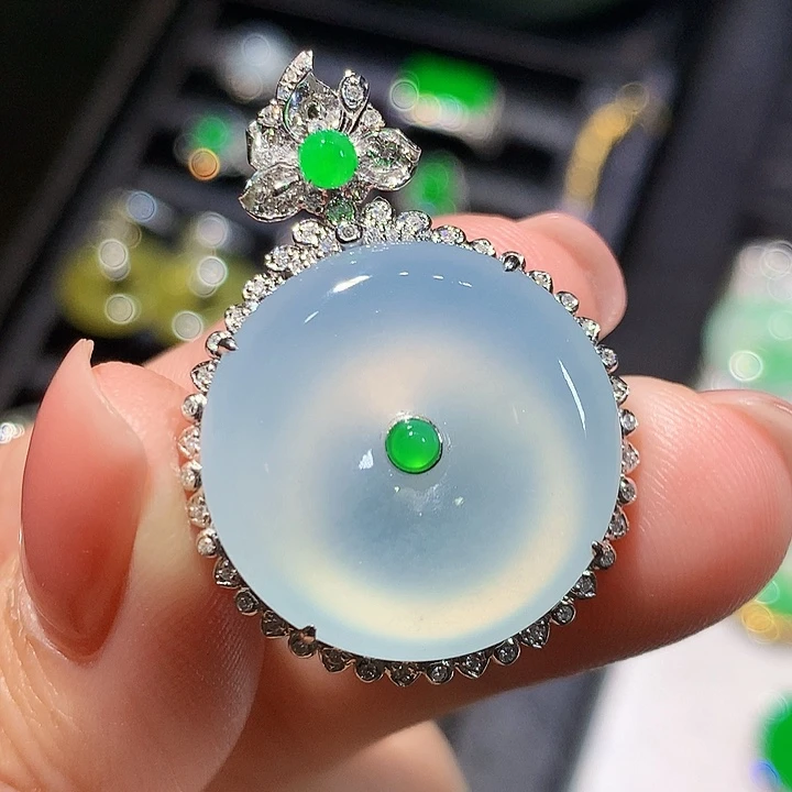 翡翠18K金镶嵌吊坠(不含链)