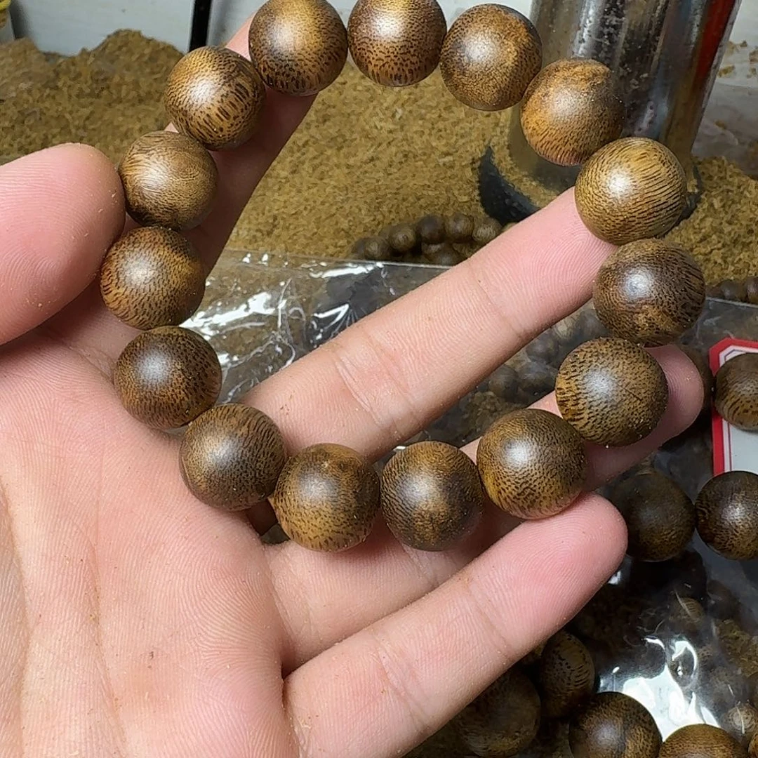 沉香手串绿奇楠沉香卡1.5规格单圈17克