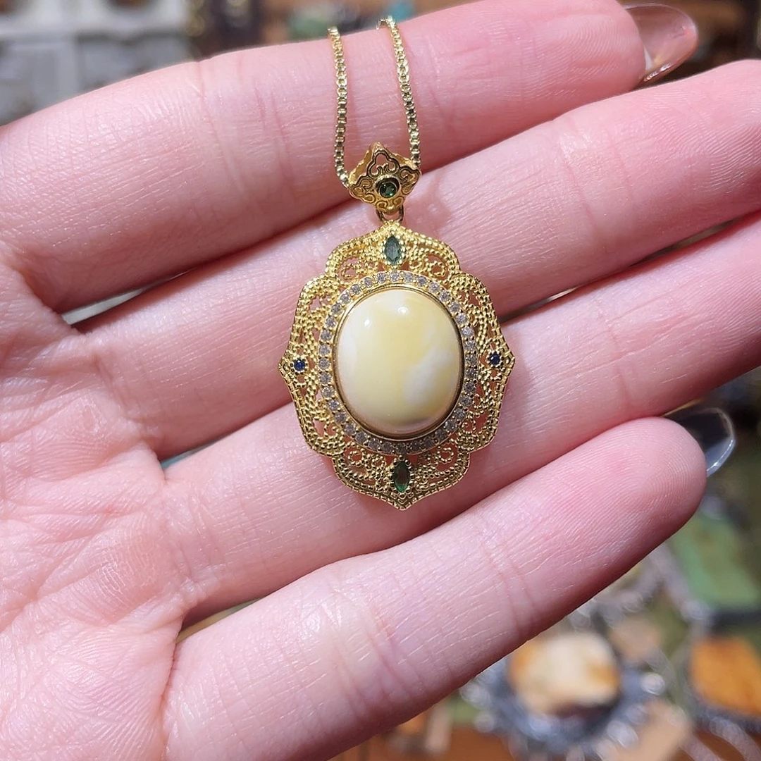 琥珀银S925镀金镶嵌颈饰