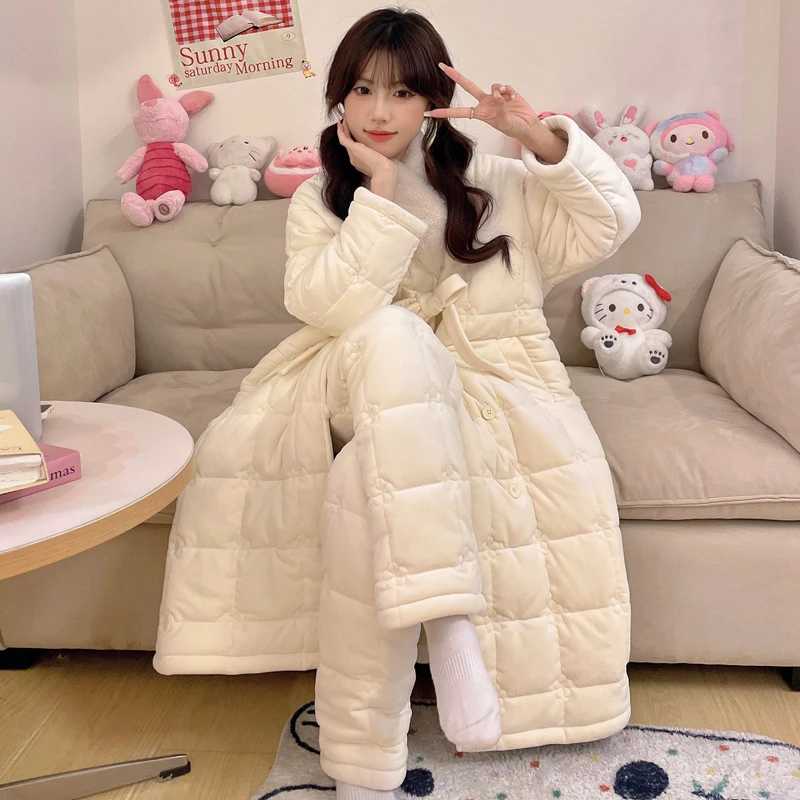 三层夹棉加厚加绒睡袍可外穿宽松冬季睡衣女士珊瑚绒家居服 9007