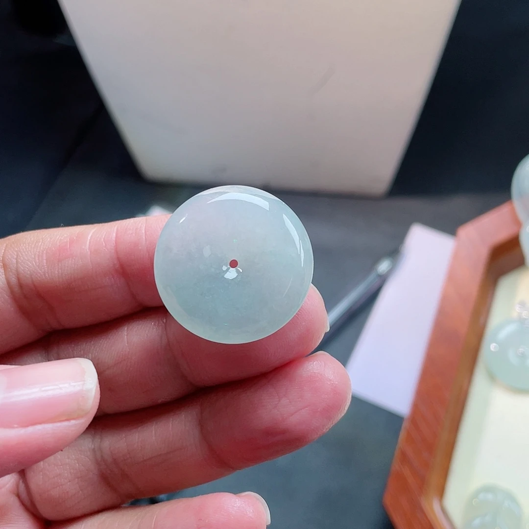 美****翡翠未镶嵌颈饰6688568888