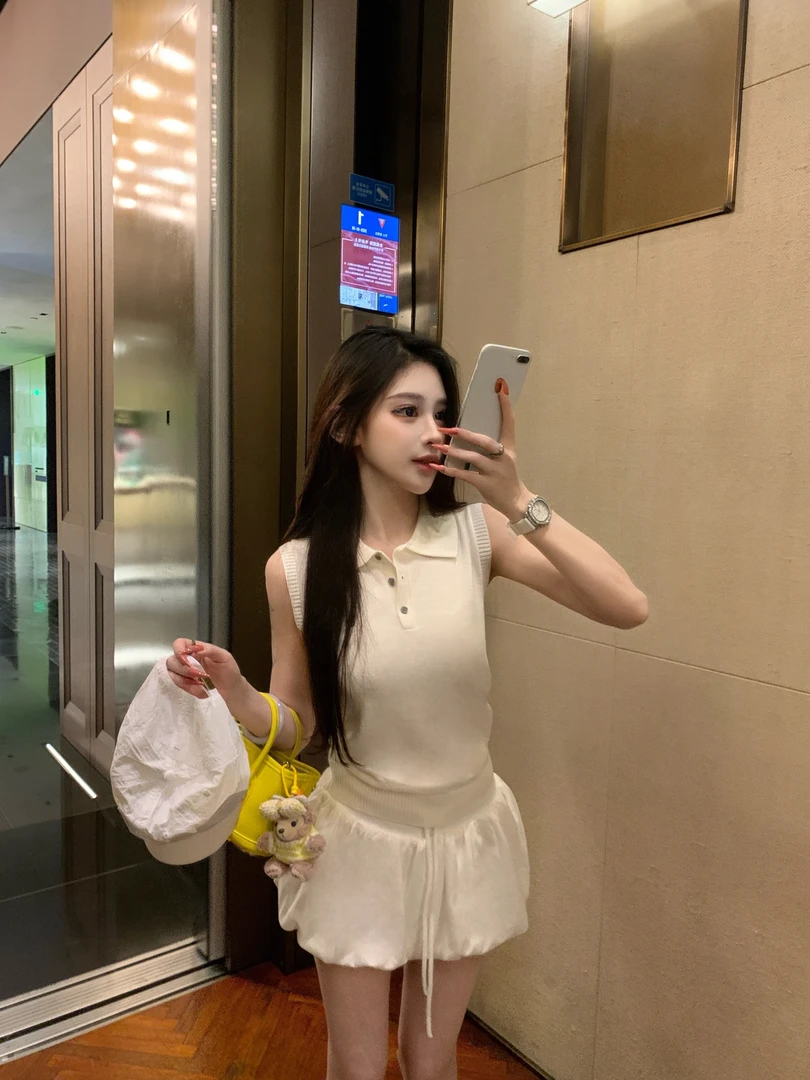 【五美丽】夏季新款白色显瘦花苞裙百搭时尚洋气修身设计短裙WH0042
