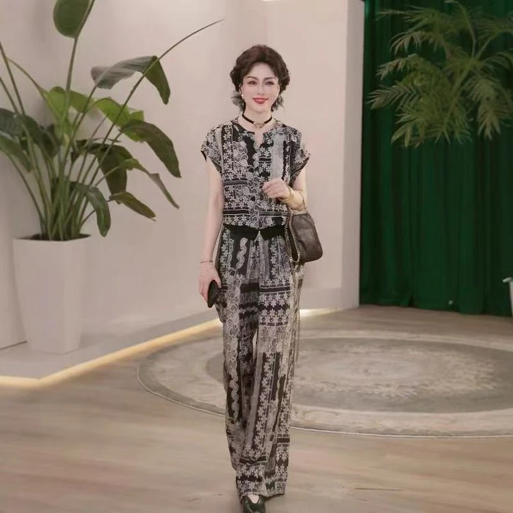 2025新款妈妈装夏装两件套气质上衣洋气中年女装显瘦高级减龄套装