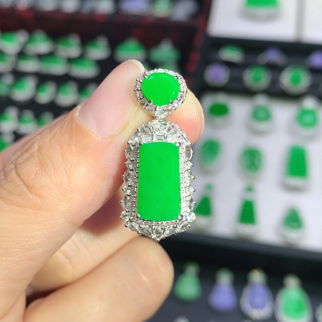 翡翠18K金镶嵌吊坠(不含链)