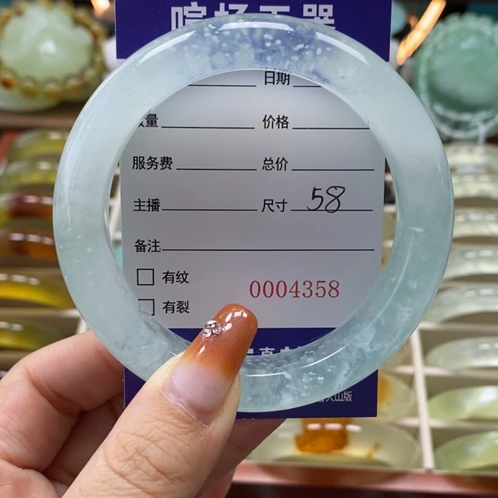 未镶嵌岫玉手镯吱*兔手镯