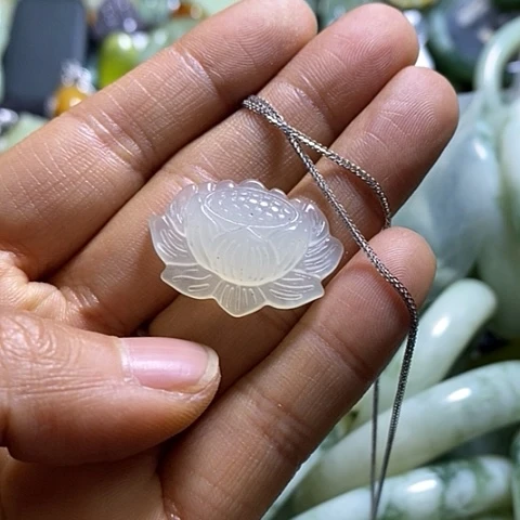 岫玉颈饰未镶嵌挂件