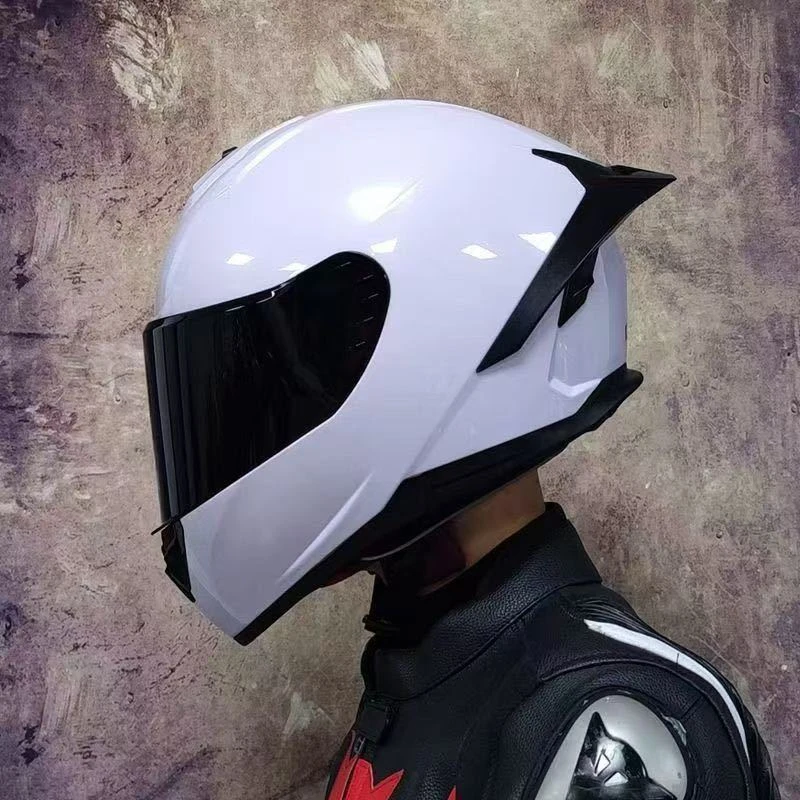 男女通用四季款大尾翼个性摩托车全盔