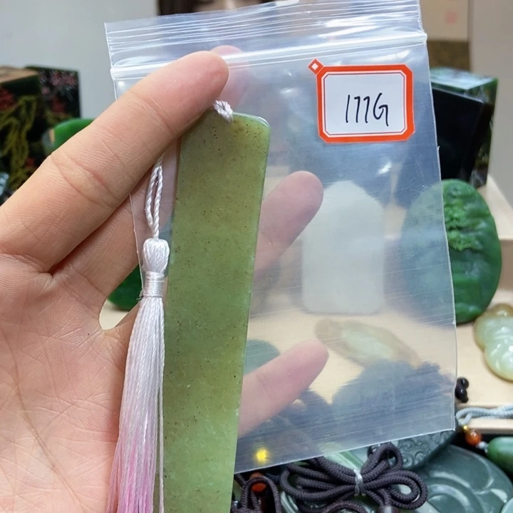 未镶嵌和田玉挂件