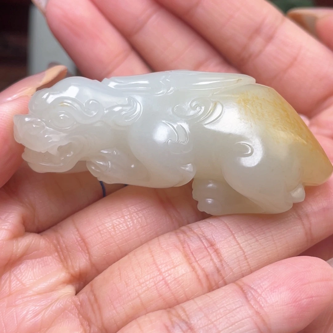 未镶嵌和田玉摆件