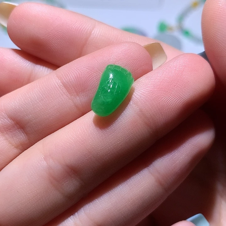 翡翠未镶嵌颈饰无镶嵌15