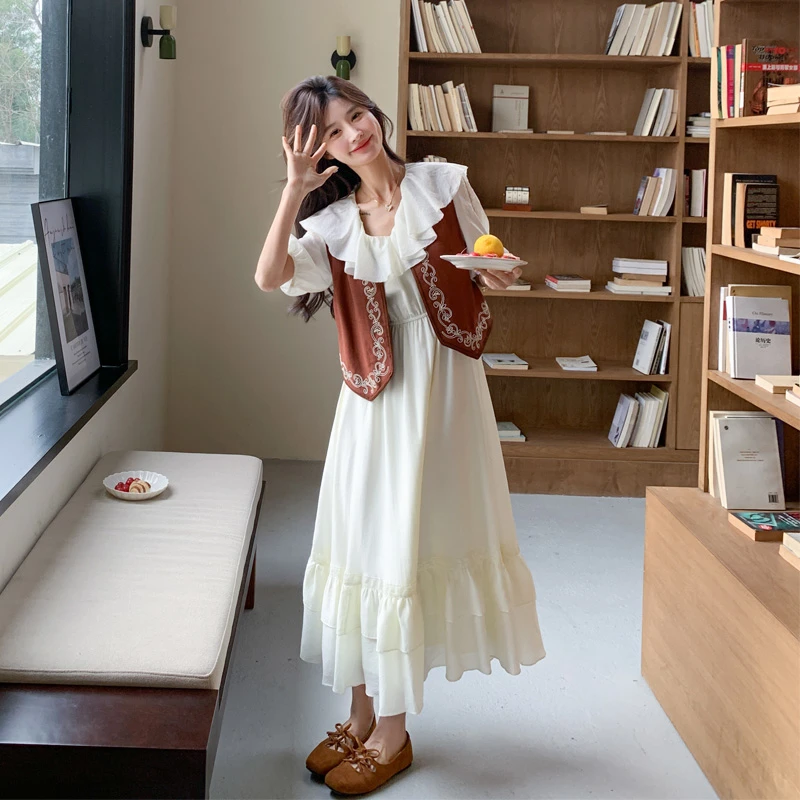 印花马甲荷叶边连衣裙2025夏季新款法式温柔风气质显瘦度假风套装