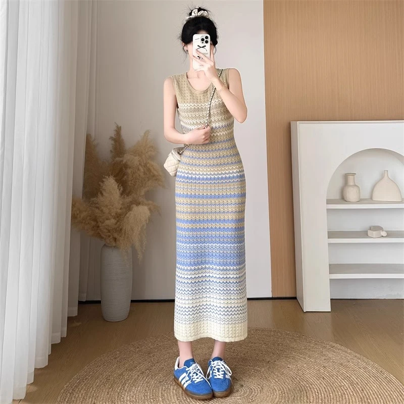 #8688法式渐变设计背心裙女夏新款收腰显瘦高级感条纹针织连衣裙