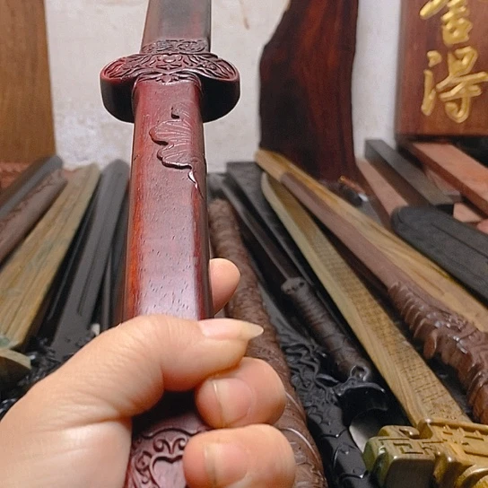 紫檀木木90长绣春刀