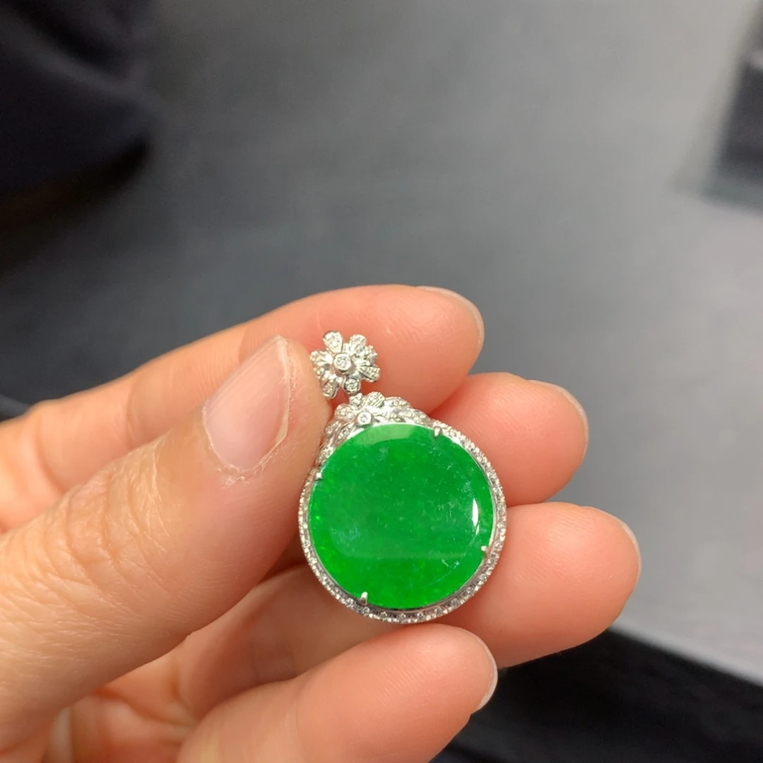 翡翠18K金镶嵌吊坠(不含链)