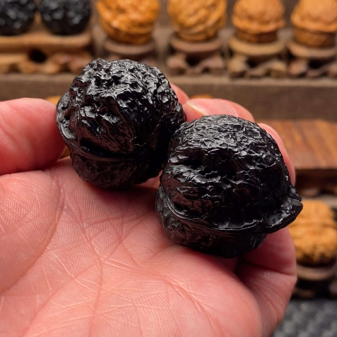 桓***猪把件文玩核桃铁核桃