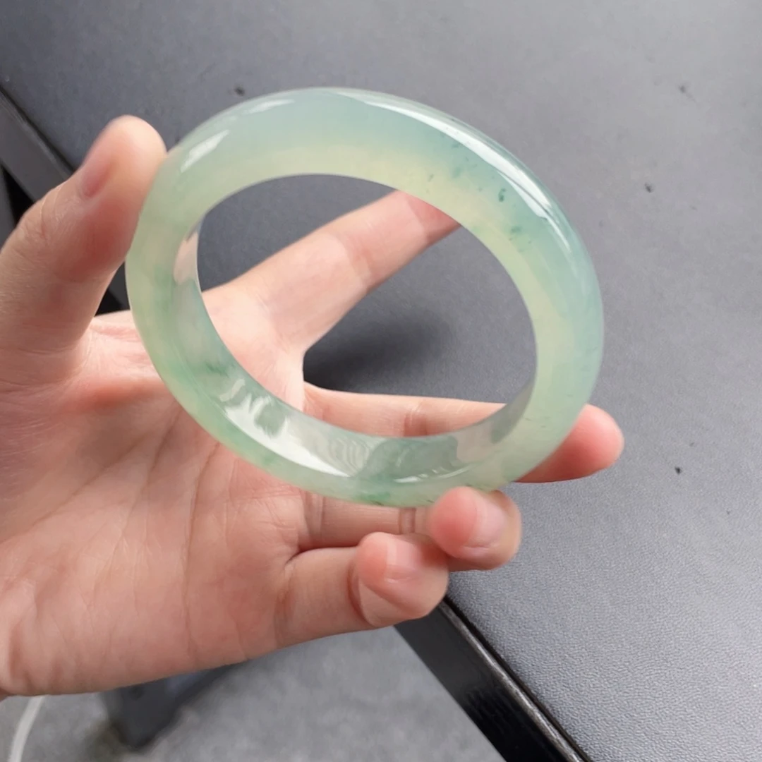 翡翠未镶嵌手镯55.7冰晴蓝