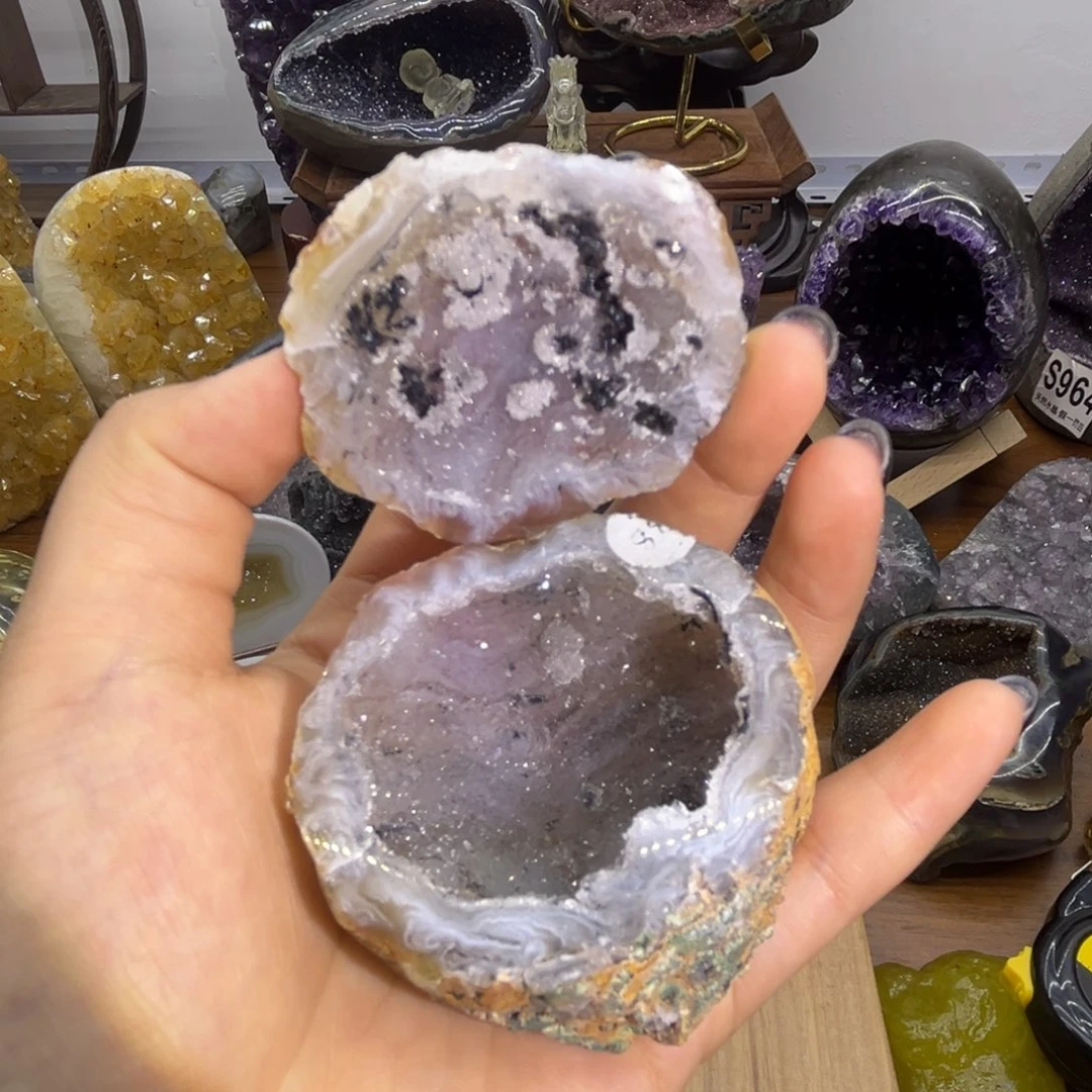 未镶嵌水晶大型摆件（非配饰）