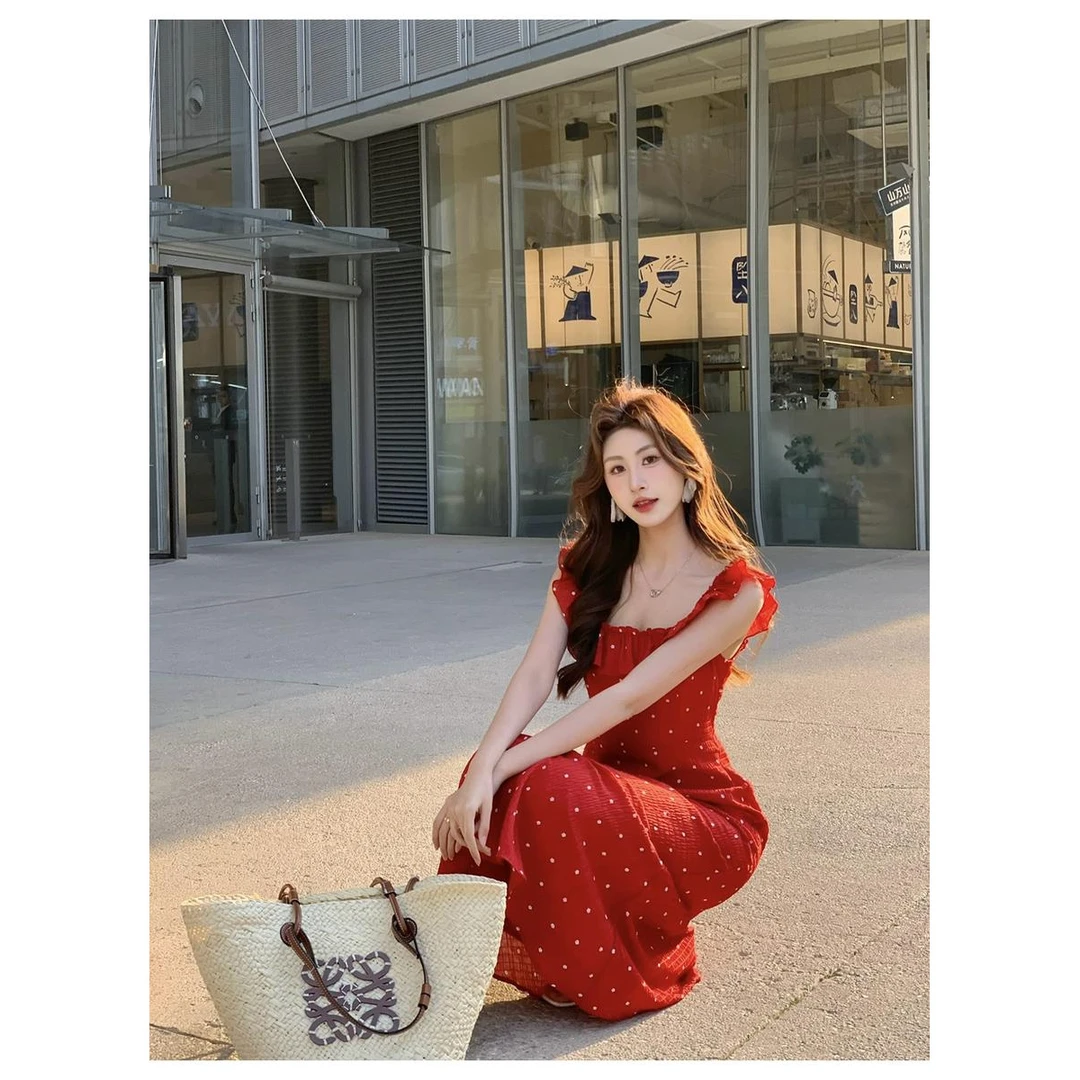 A字裙复古修身优雅显瘦连衣裙裙子吊带裙休闲风夏季性感时尚法式
