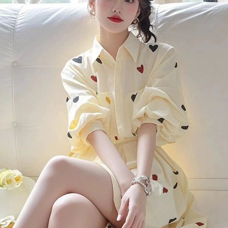 独特超好看气质印花连衣裙女装2025春季新款减龄小清新衬衫裙子