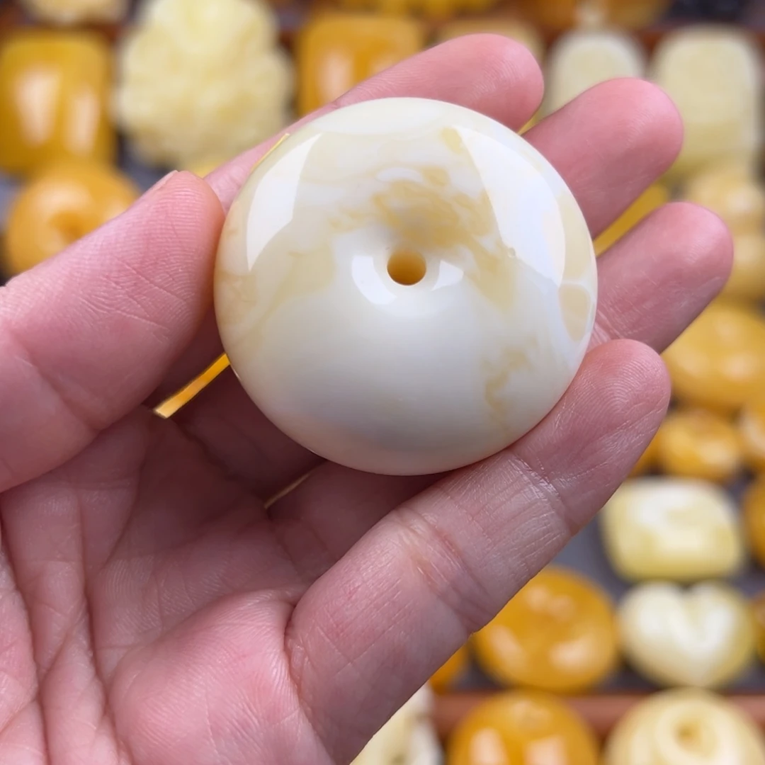 琥珀未镶嵌颈饰纯天然琥珀蜜蜡无优化