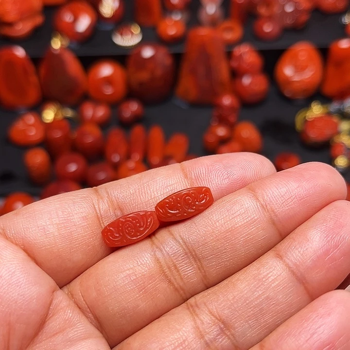 总***朕南红玛瑙未镶嵌配饰勒子